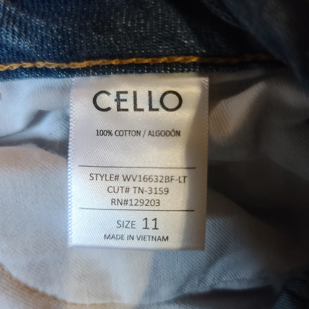 Cello Distressed Light Blue Women's Ripped Skinny Jeans Size 11 *sold* - Picture 3 of 7